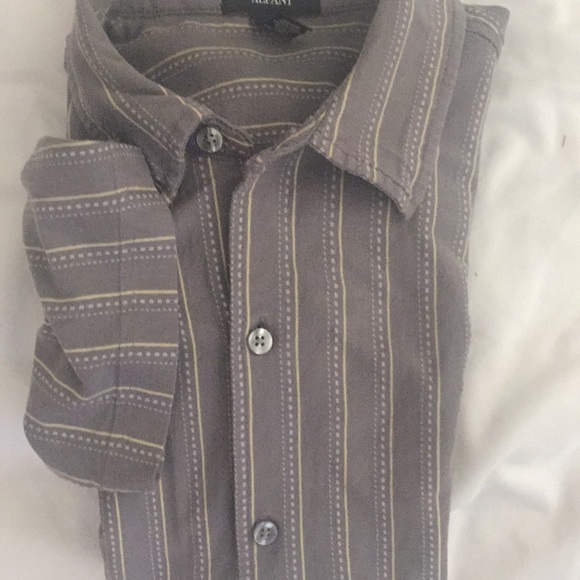 Shirt - Picture 3 of 3